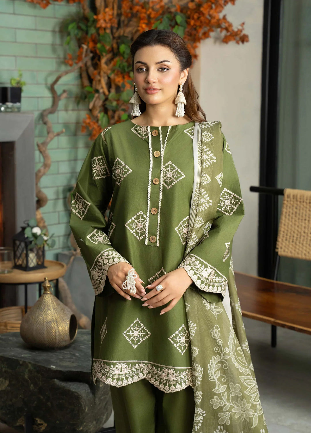 Solid Story by Panache Pret Solids Lawn 3 Piece Vana