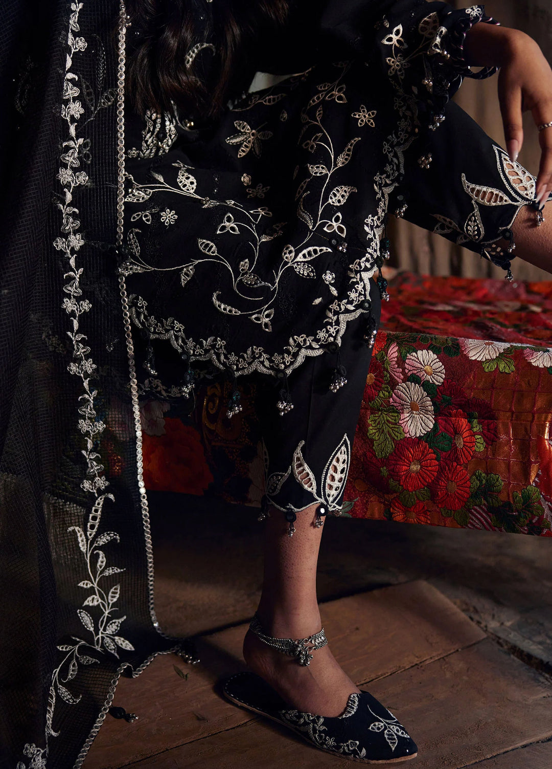 Meili by Zaha Unstitched Embroidered Lawn 3 Piece Suit ZK26UML ZL26-05B - Festive Collection