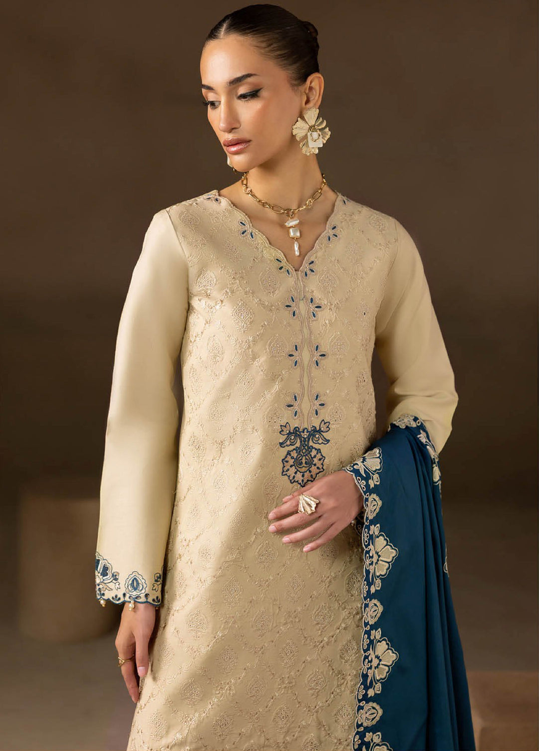 Sareen by Rajbari Unstitched Premium Viscose Chikankari 3 Piece RB25SC D-06 - Winter Collection