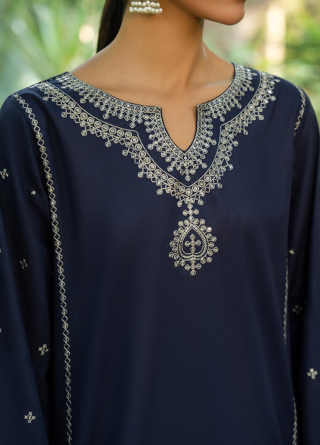 Rua by Casuallite Women Pret Premium Linen 3 Piece RUA-D06 - Winter Collection