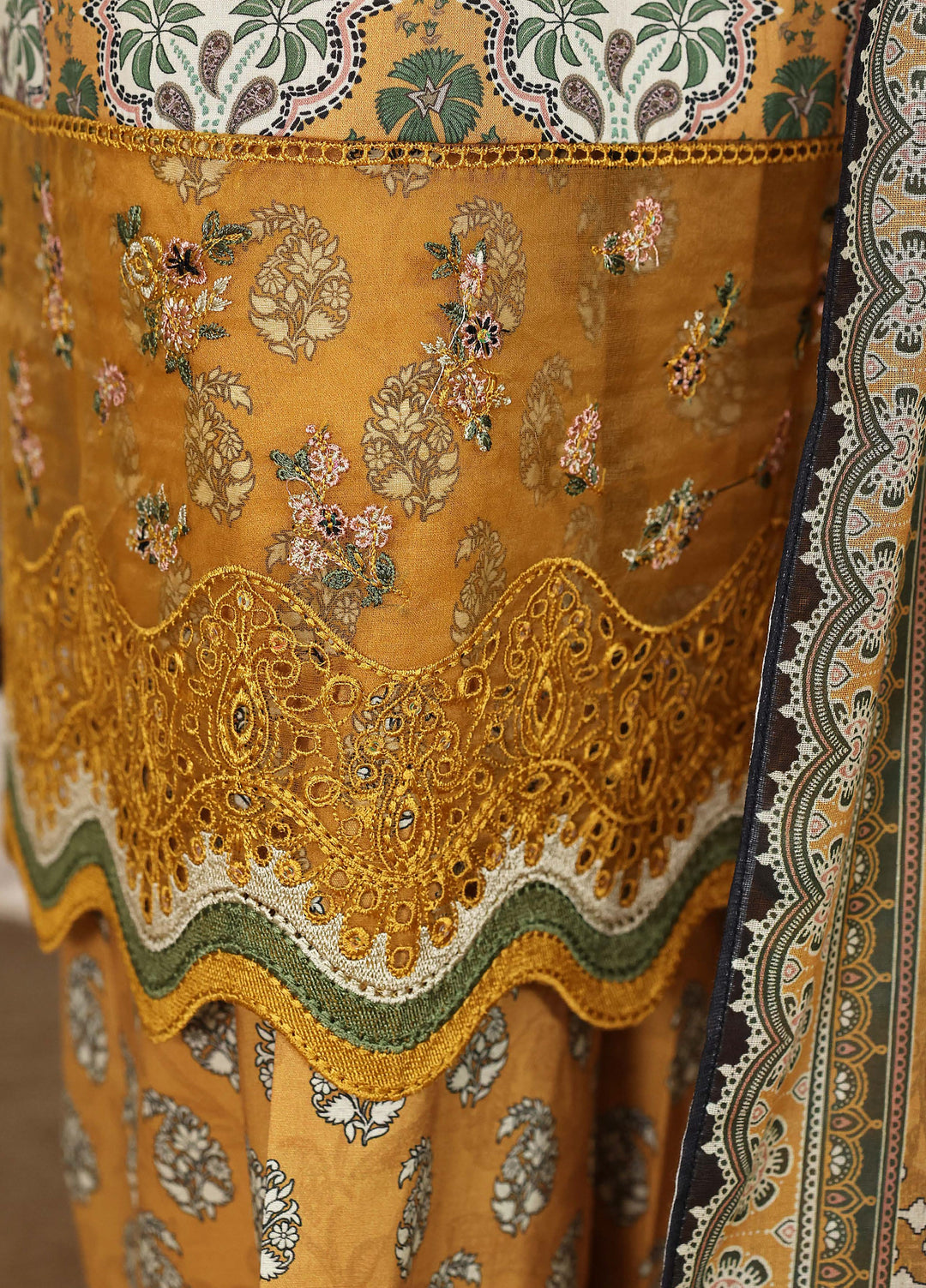 Guldozi by HZ Textiles RTW Embroidered Lawn 3 Piece Suit CPE-3P-021 - Summer Collection