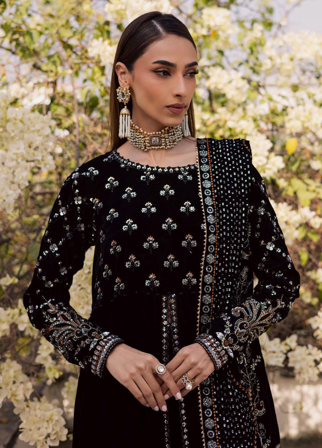 Nureh Maya Unstitched Velvet Embroidered 3 Piece Suits NU25MF NW-125 - Festive Collection