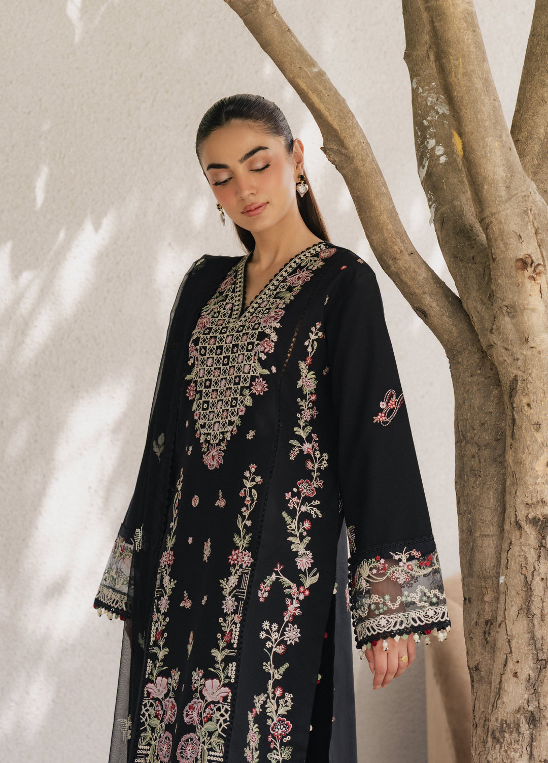 Eclat Premium by Seran Unstitched Embroidered Lawn 3 Piece Suit SN26ULE Noirea D-03 - Summer Collection