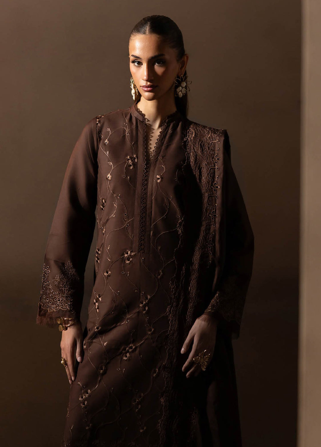 Sareen by Rajbari Unstitched Premium Viscose Chikankari 3 Piece RB25SC D-02 - Winter Collection