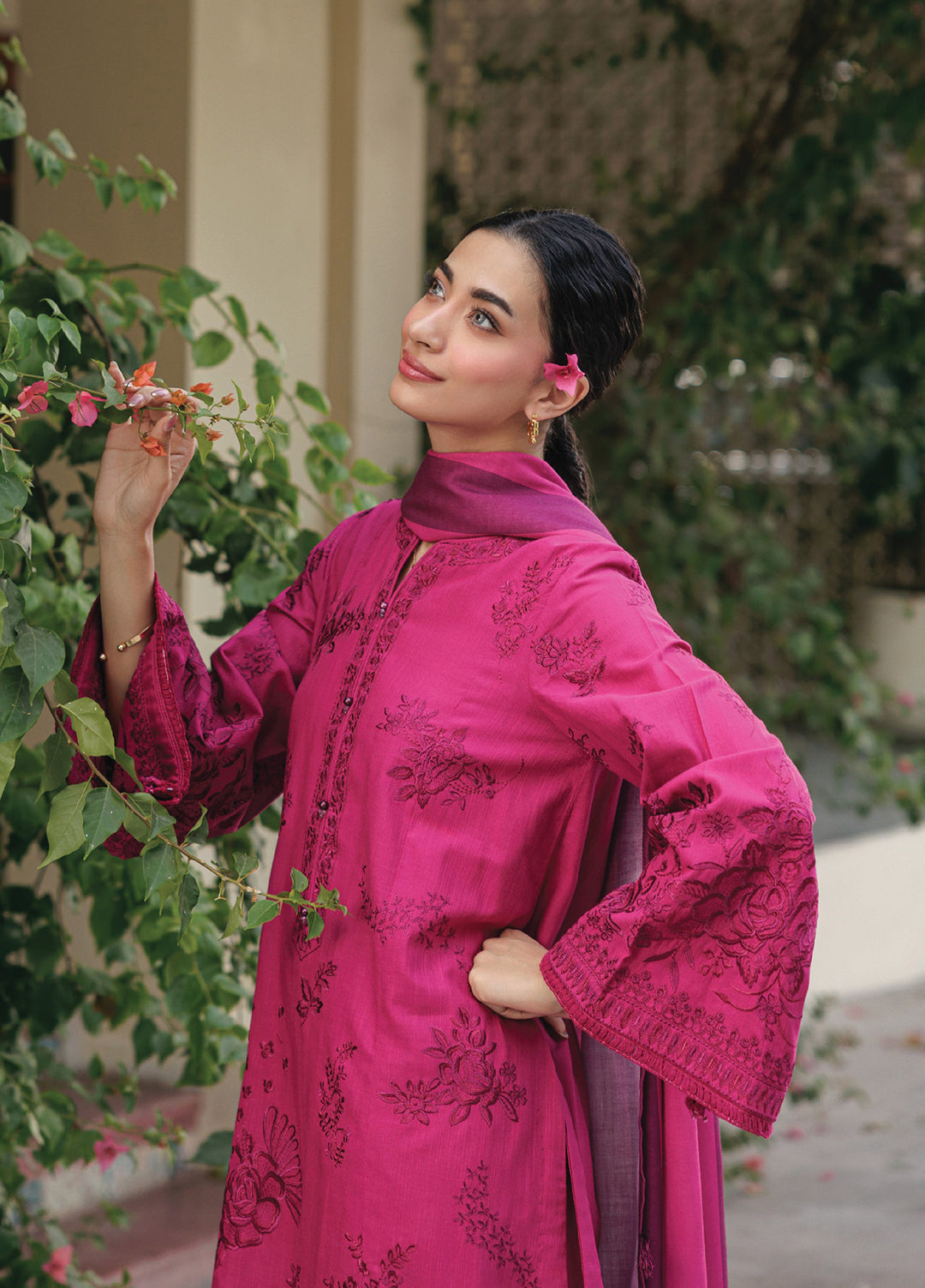 Xenia Unstitched Slub Khaddar Unstitched Embroidered Suits 3 Piece XE25SK D-01 Dureyba - Winter Collection