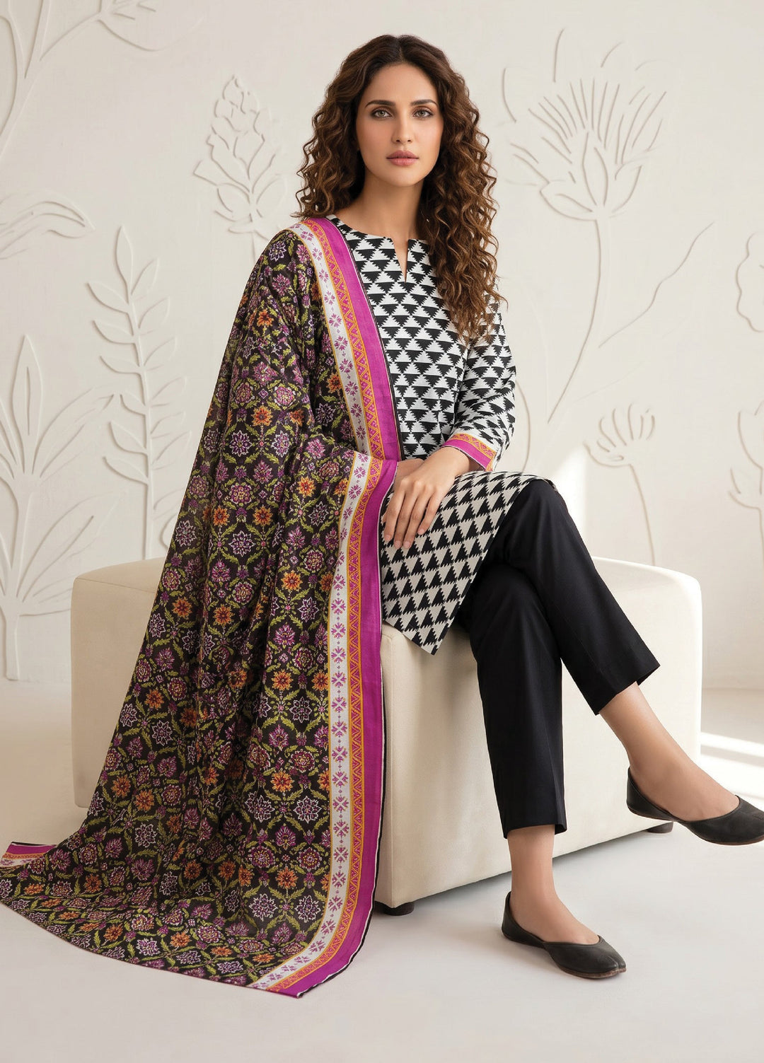 Salina by Regalia Textiles Unstitched Printed Lawn 3 Piece Suit RG26USII D-1 - Casual Collection