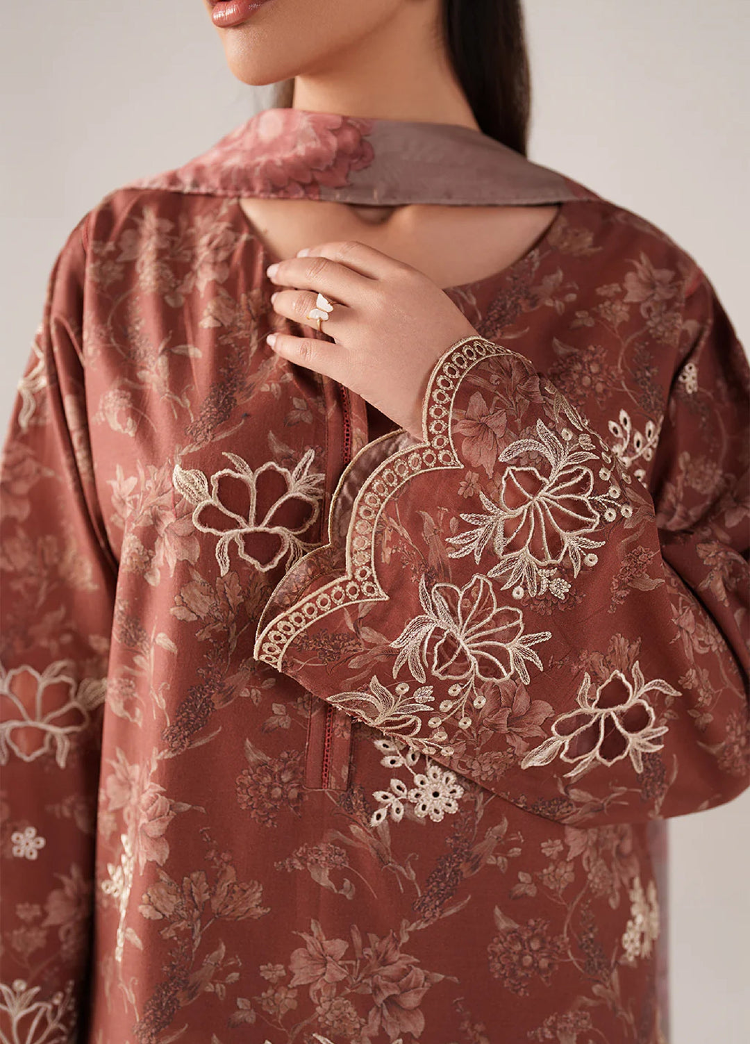 Iznik Unstitched Embroidered Lawn 3 Piece Suit IZ26US SS-02 - Summer Collection