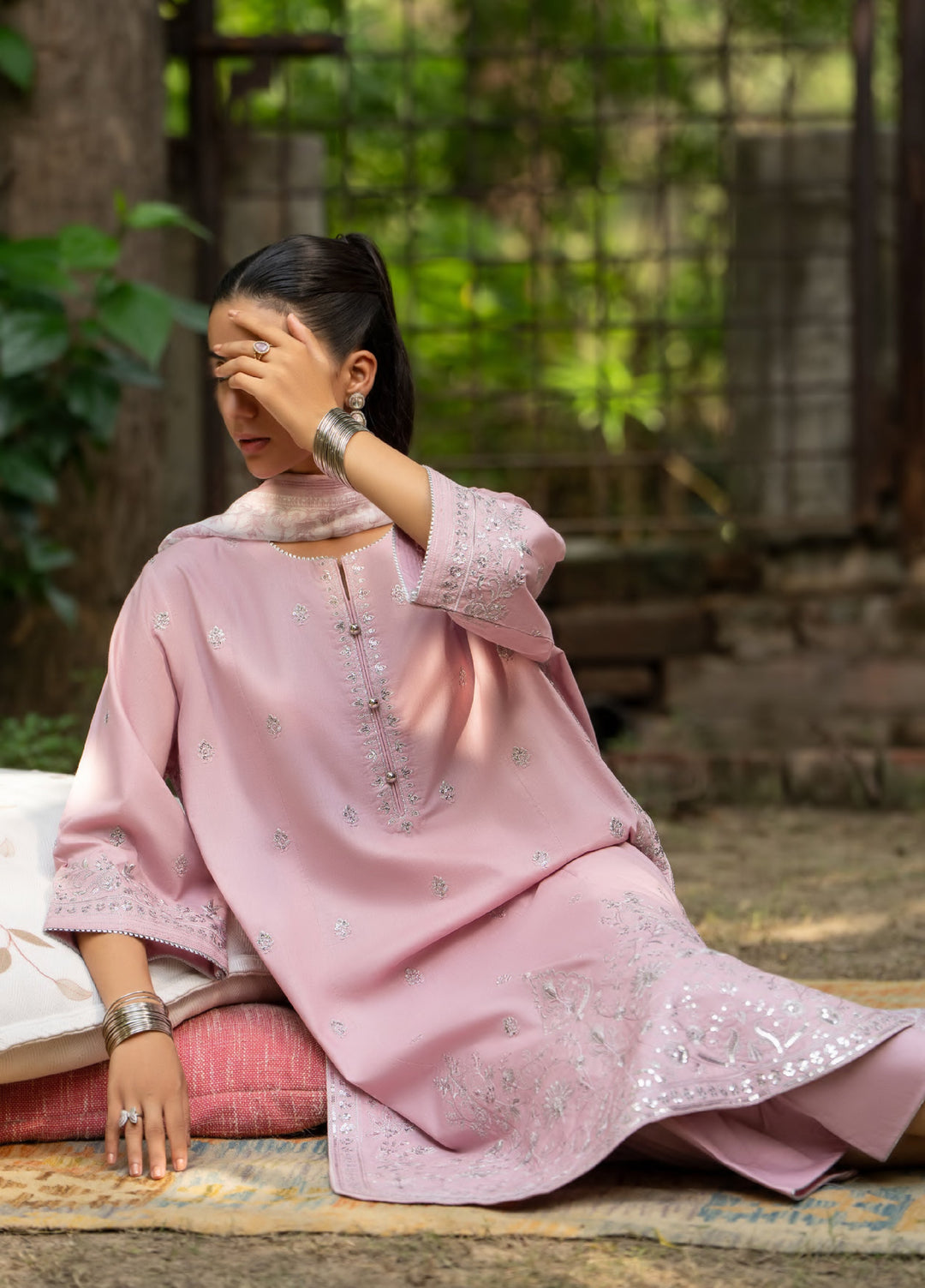 Rua by Casuallite Women Pret Premium Linen 3 Piece RUA-D03 - Winter Collection