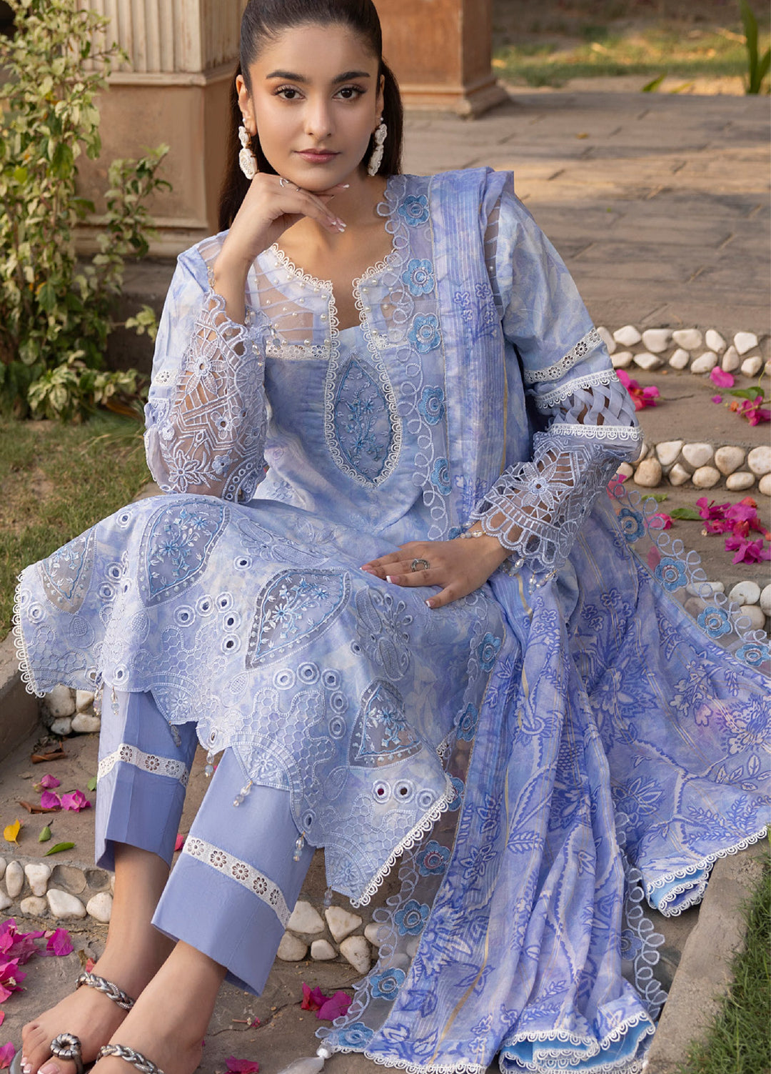 Al Zohaib Applique Kari Unstitched Embroidered Lawn 3 Piece Suit AZ26UAL D-11 - Casual Collection