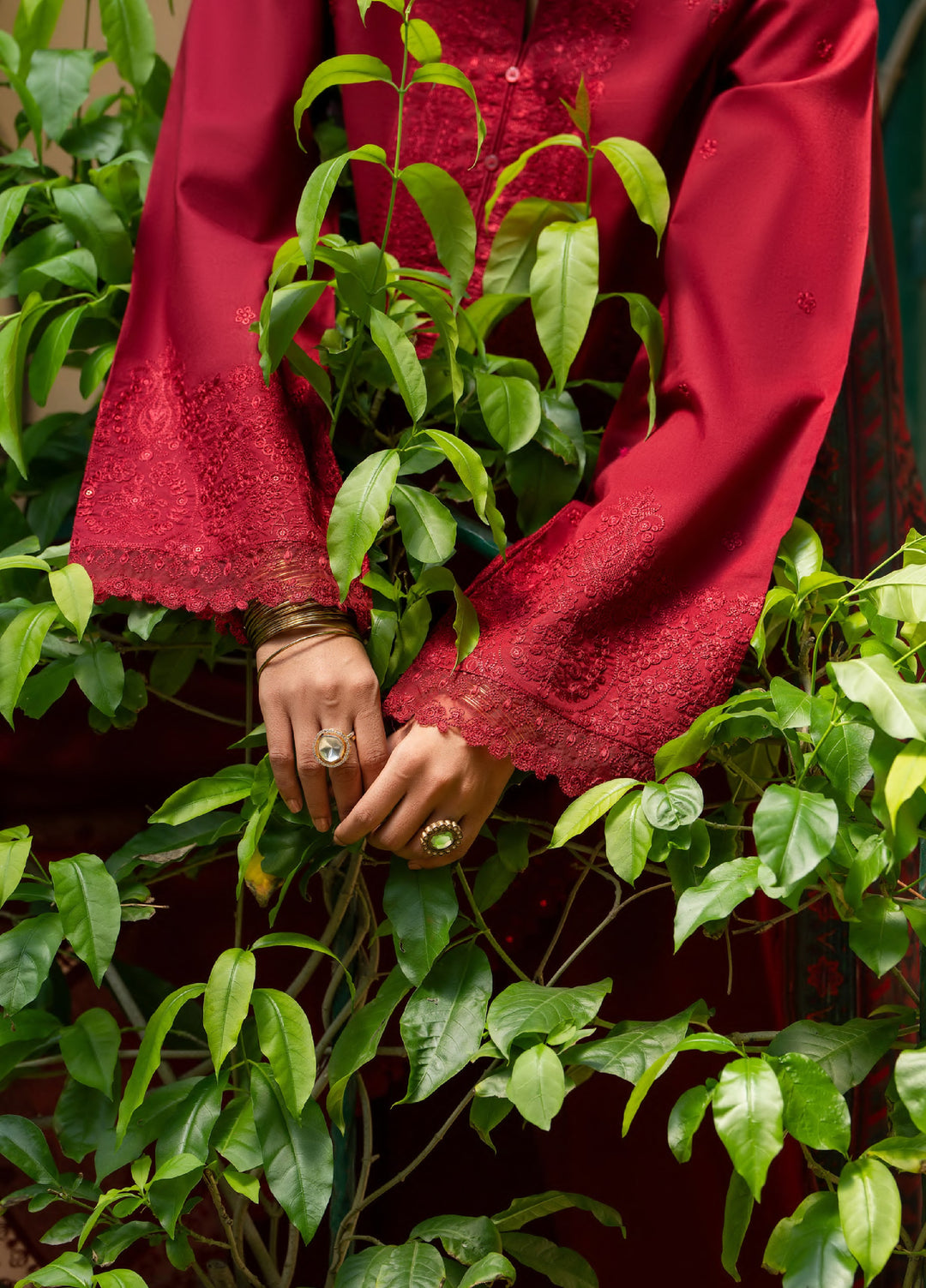 Rua by Casuallite Women Pret Premium Linen 3 Piece RUA-D01 - Winter Collection