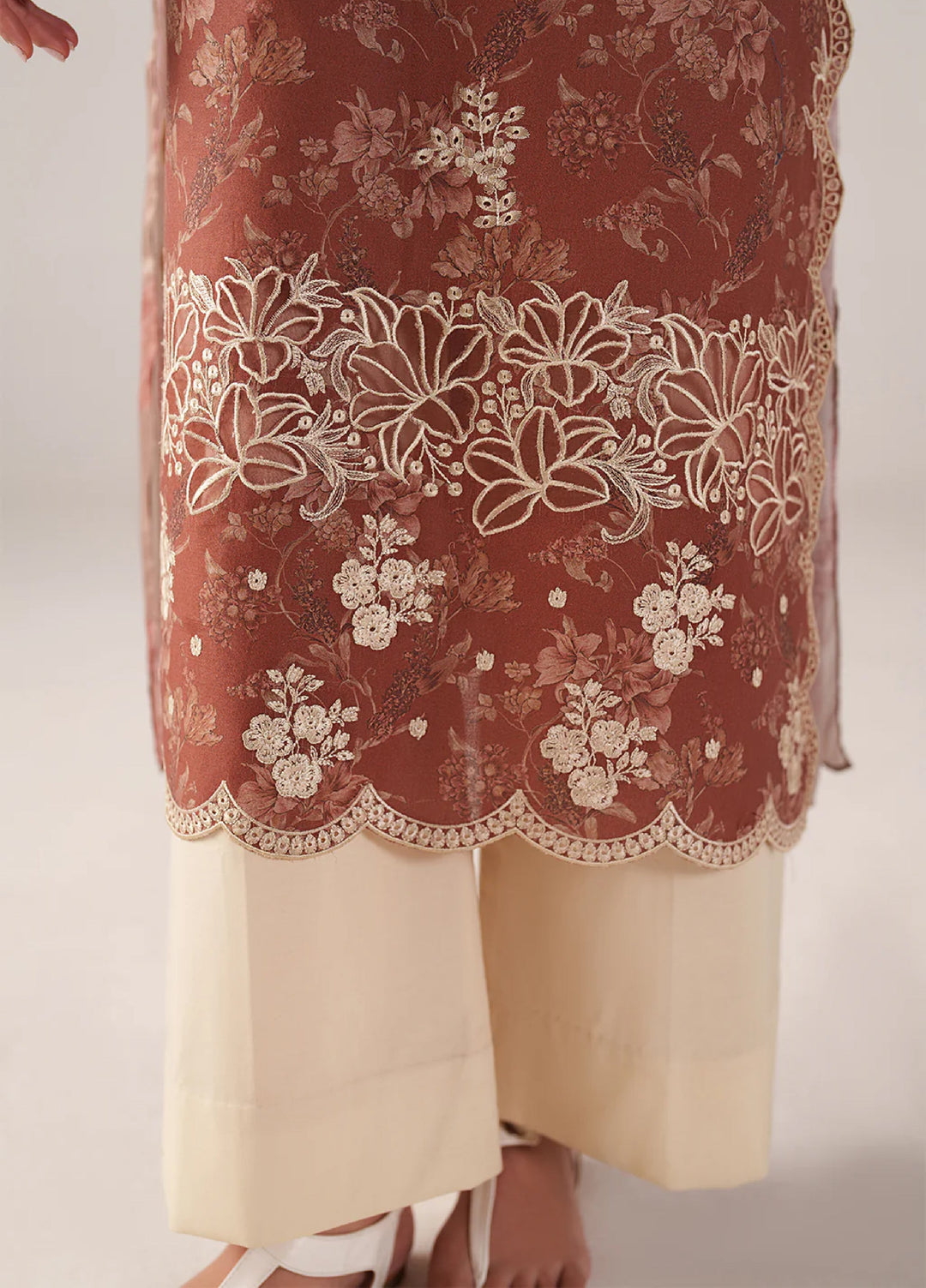 Iznik Unstitched Embroidered Lawn 3 Piece Suit IZ26US SS-02 - Summer Collection