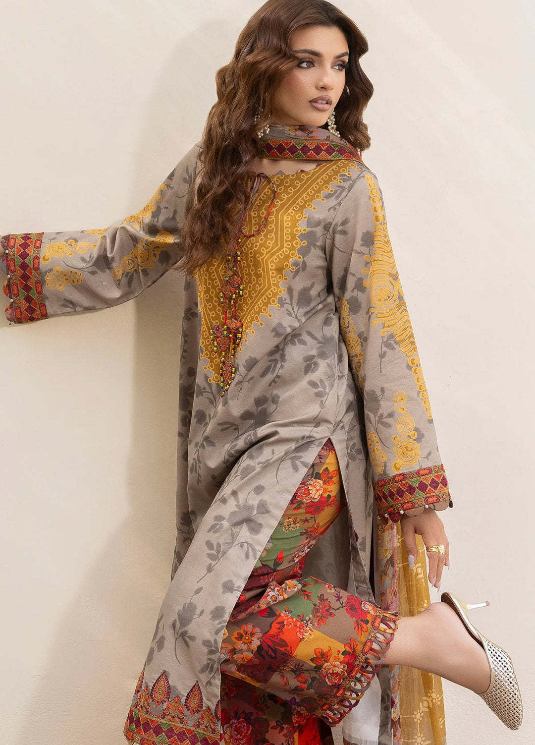 Andaaz by Charizma Unstitched Embroidered Lawn 3 Piece Suit CHR26UAL CAD6-02 - Summer Collection