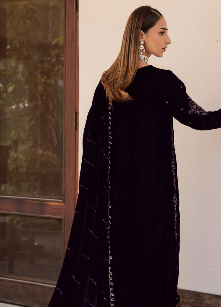Nureh Maya Unstitched Velvet Embroidered 3 Piece Suits NU25MF NW-123 - Festive Collection