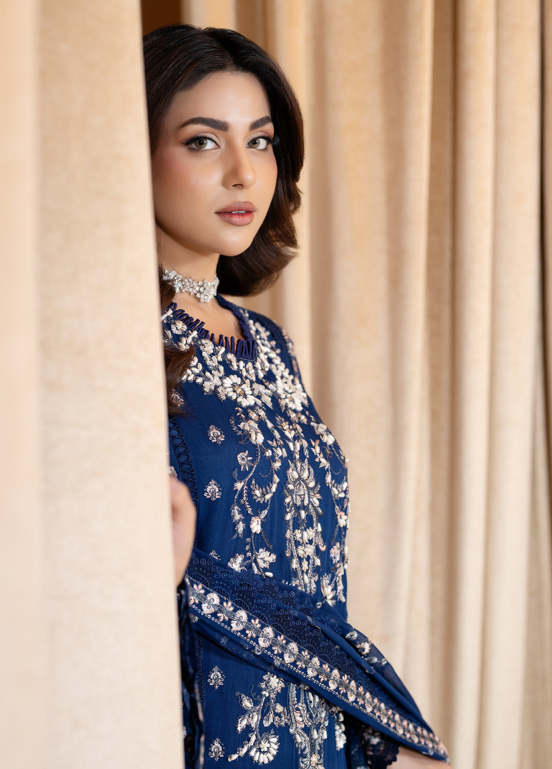 Maah-e-Noor Raum by Sarb Unstitched Embroidered Bamber Chiffon 3 Piece Suit RS26UMN MWF-04 - Wedding Collection