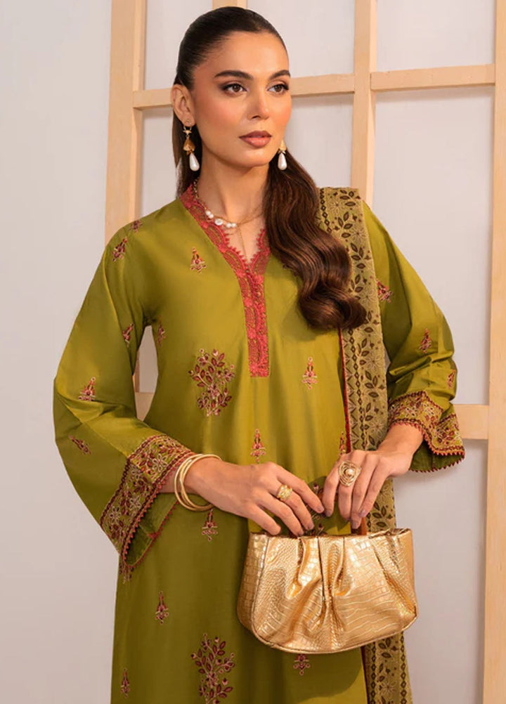 Autumn Echo by Meerak Pret Embroidered Cambric 3 Piece Suit Nayla