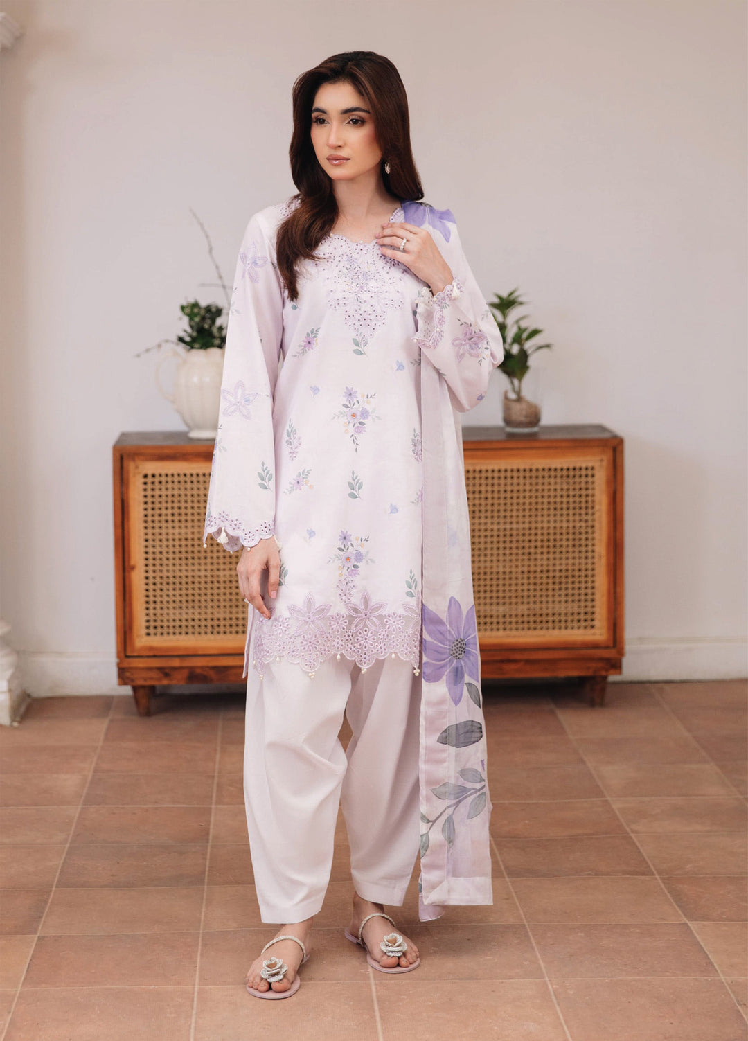 Summer Breeze by Humdum Unstitched Embroidered Lawn 3 Piece Suit HD26ULSB D-04 - Casual Collection