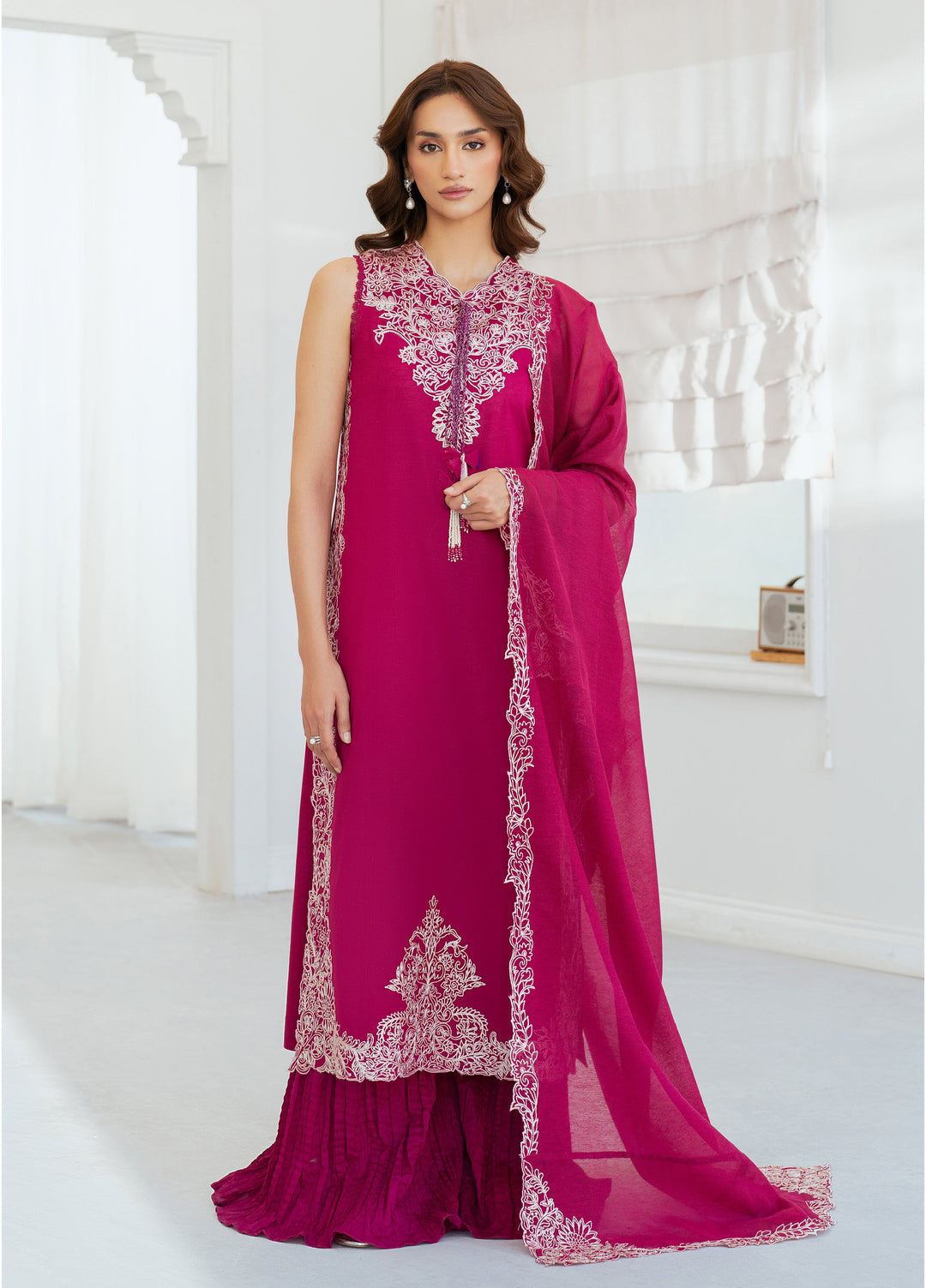 Sera by Mahnur Unstitched Embroidered Lawn 3 Piece Suit MN26USL SP-10 - Festive Collection
