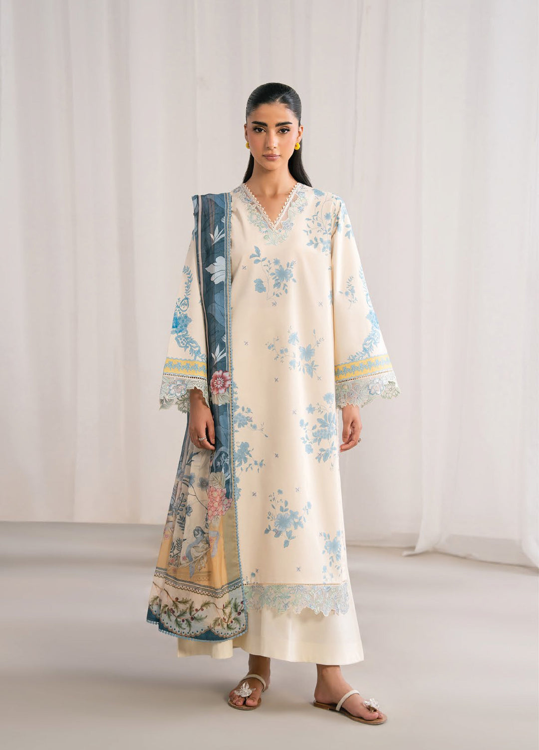 Nysa by Seran Unstitched Embroidered Cambric 3 Piece Suit SN26UNC IVOIRE D-02 - Winter Collection