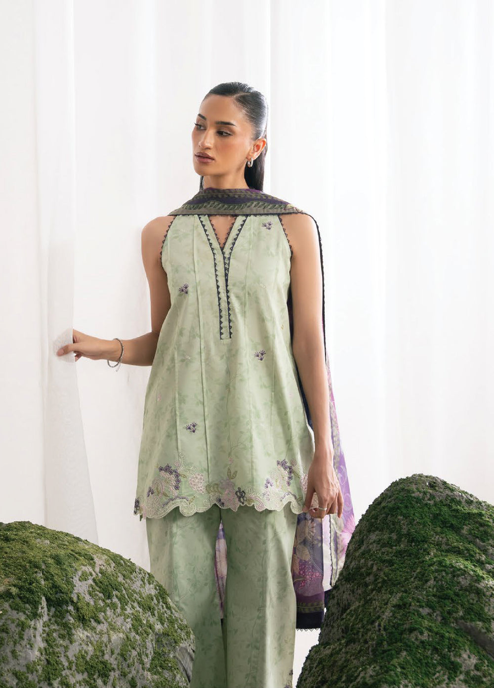 Nysa by Seran Unstitched Embroidered Cambric 3 Piece Suit SN26UNC CELADON D-01 - Casual Collection