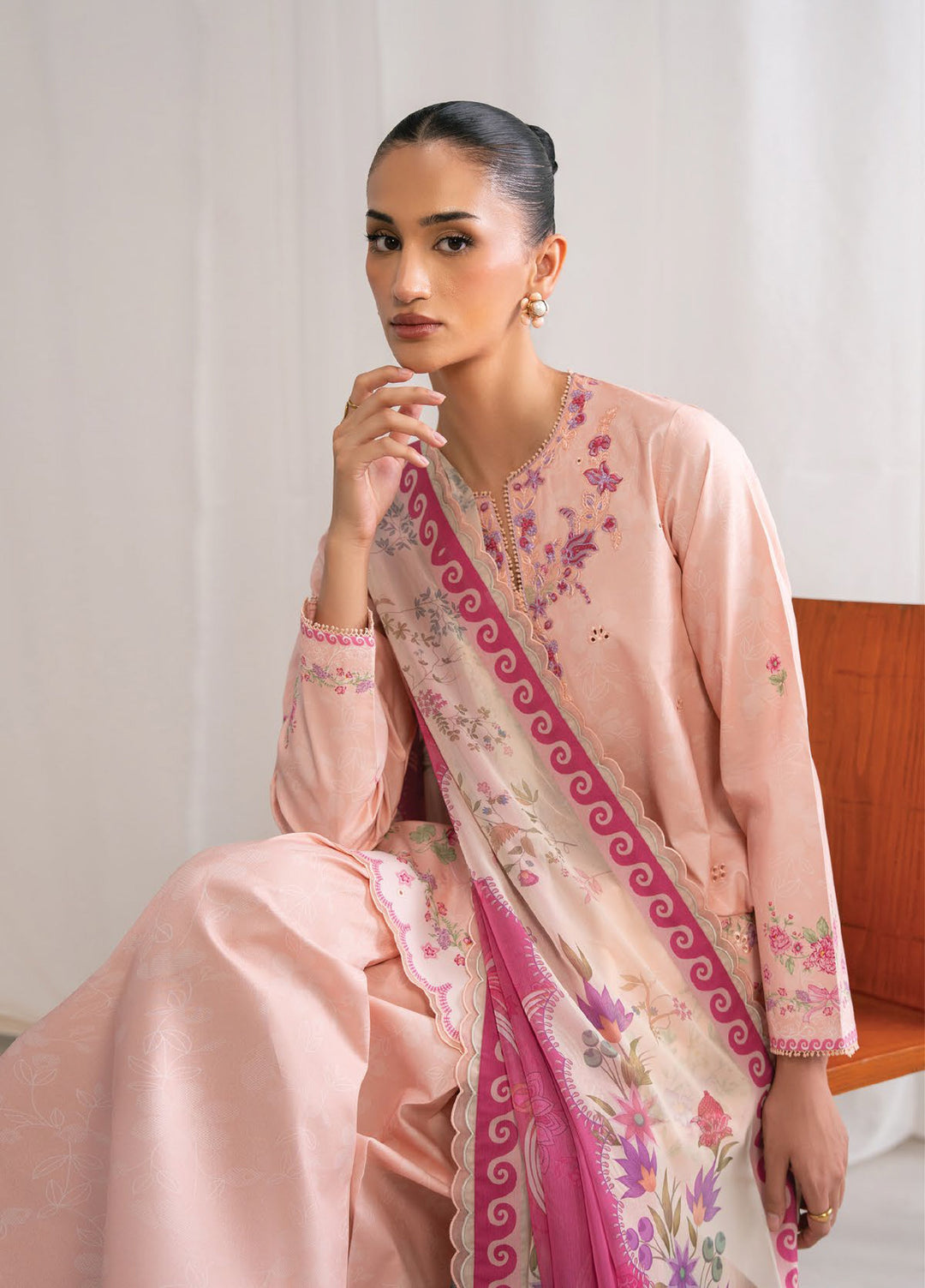 Nysa by Seran Unstitched Embroidered Cambric 3 Piece Suit SN26UNC Aurelie D-07 - Winter Collection
