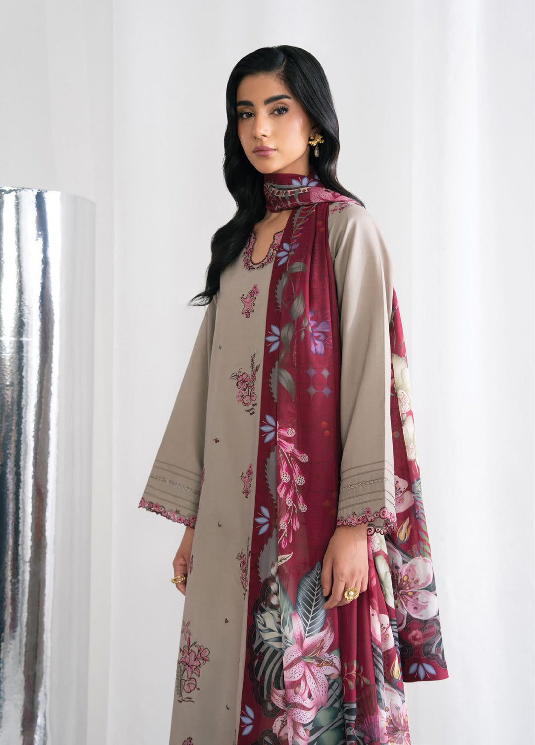 Nysa by Seran Unstitched Embroidered Cambric 3 Piece Suit SN26UNC Sovia D-11 - Casual Collection