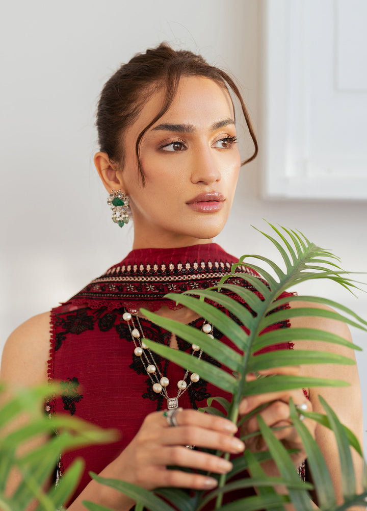 Sera by Mahnur Unstitched Embroidered Lawn 3 Piece Suit MN26USL SP-09 - Festive Collection