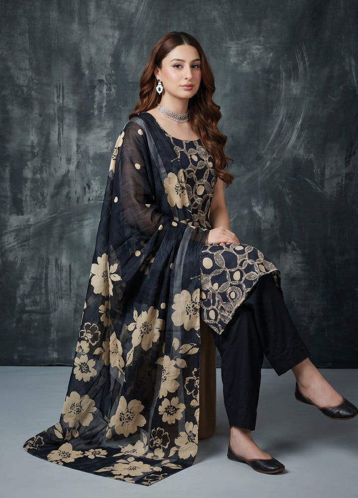 Black N White by Regalia Textiles Unstitched Printed Lawn 3 Piece Suit RG26UBNW D-04 - Casual Collection