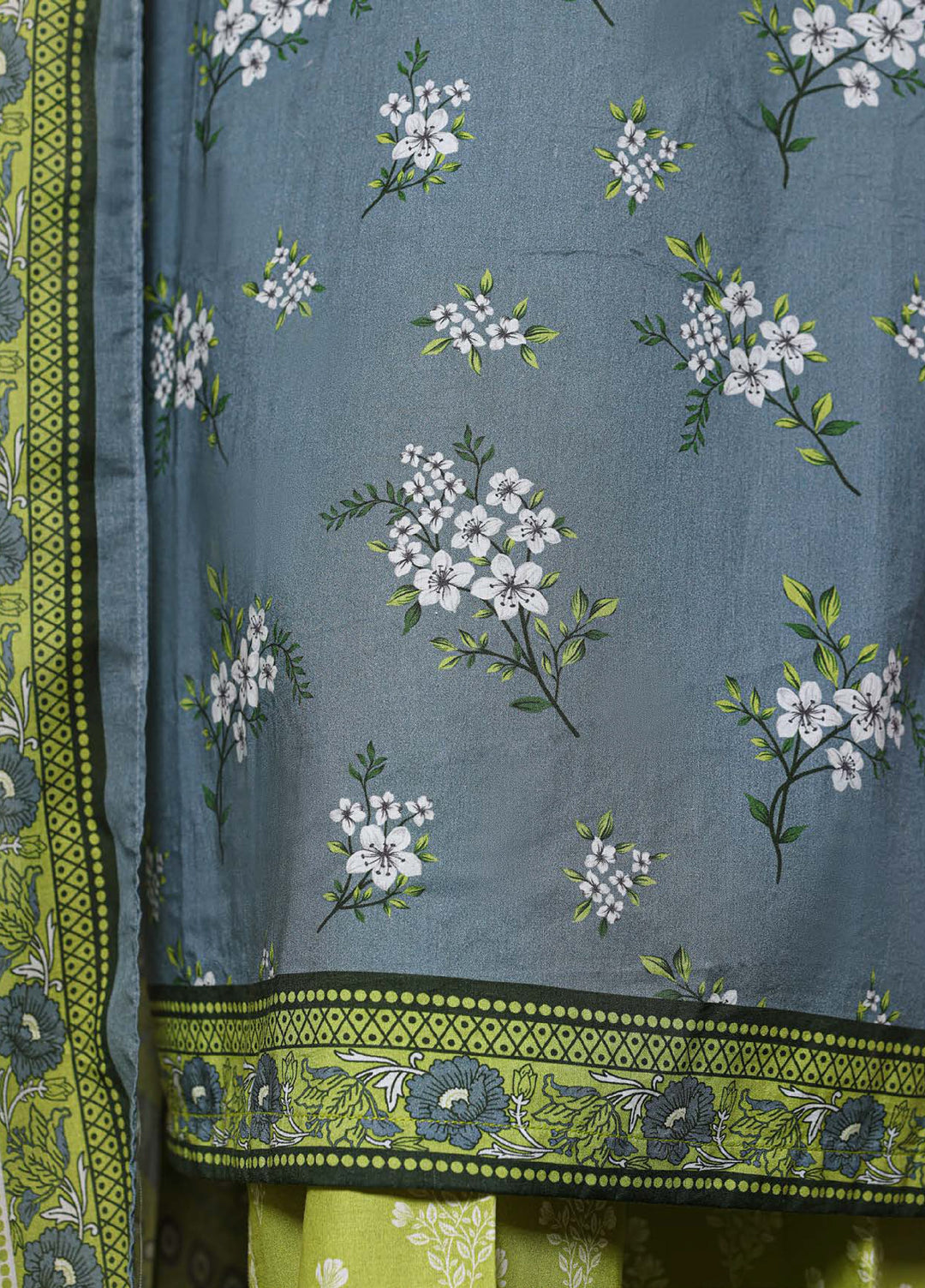 Daily Wear by HZ Textiles RTW Embroidered Lawn 3 Piece Suit HZ26PDW CPE-3P-041 - Casual Collection