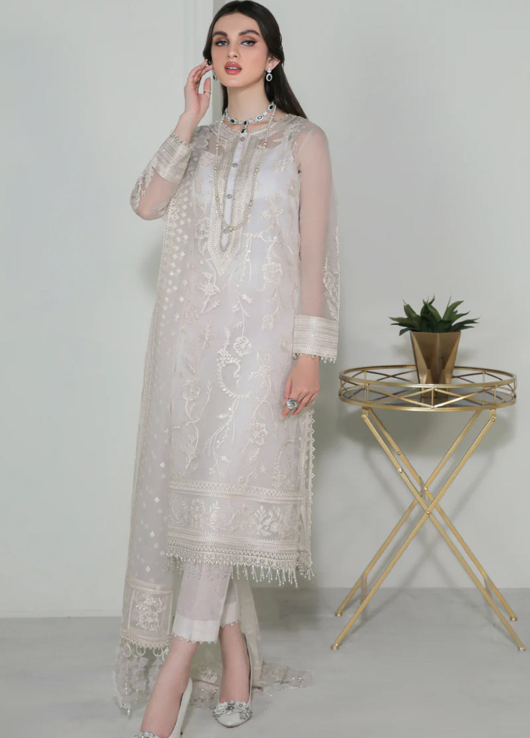 Chantelle by Baroque Unstitched Embroidered Organza 3 Piece Suit BQ26UFC BQU-UF-D-186 - Festive Collection
