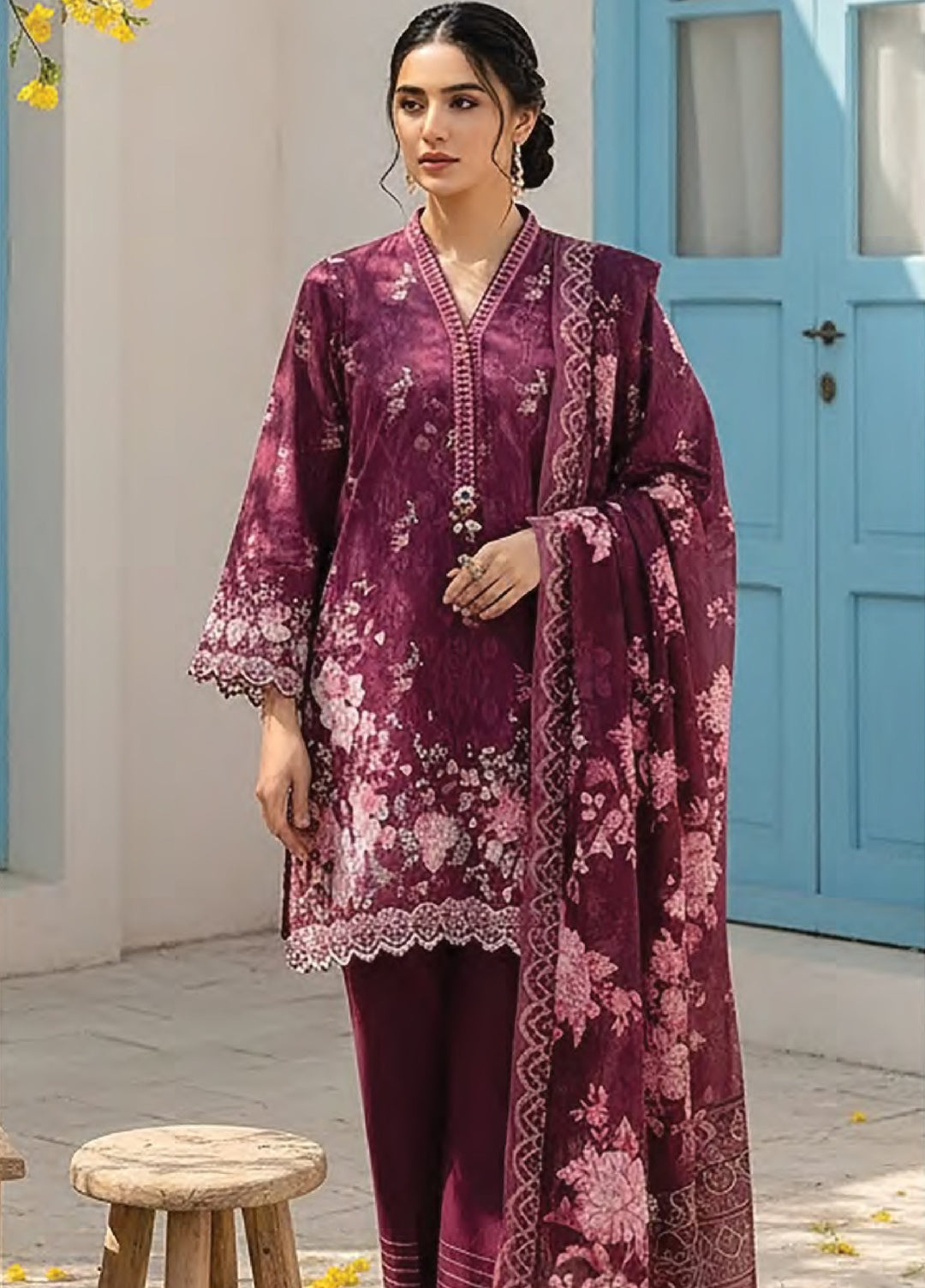 Summer Prints by Lakhany Unstitched Printed Lawn 3 Piece Suit LSM26USP LG-SG-0092 - Summer Collection