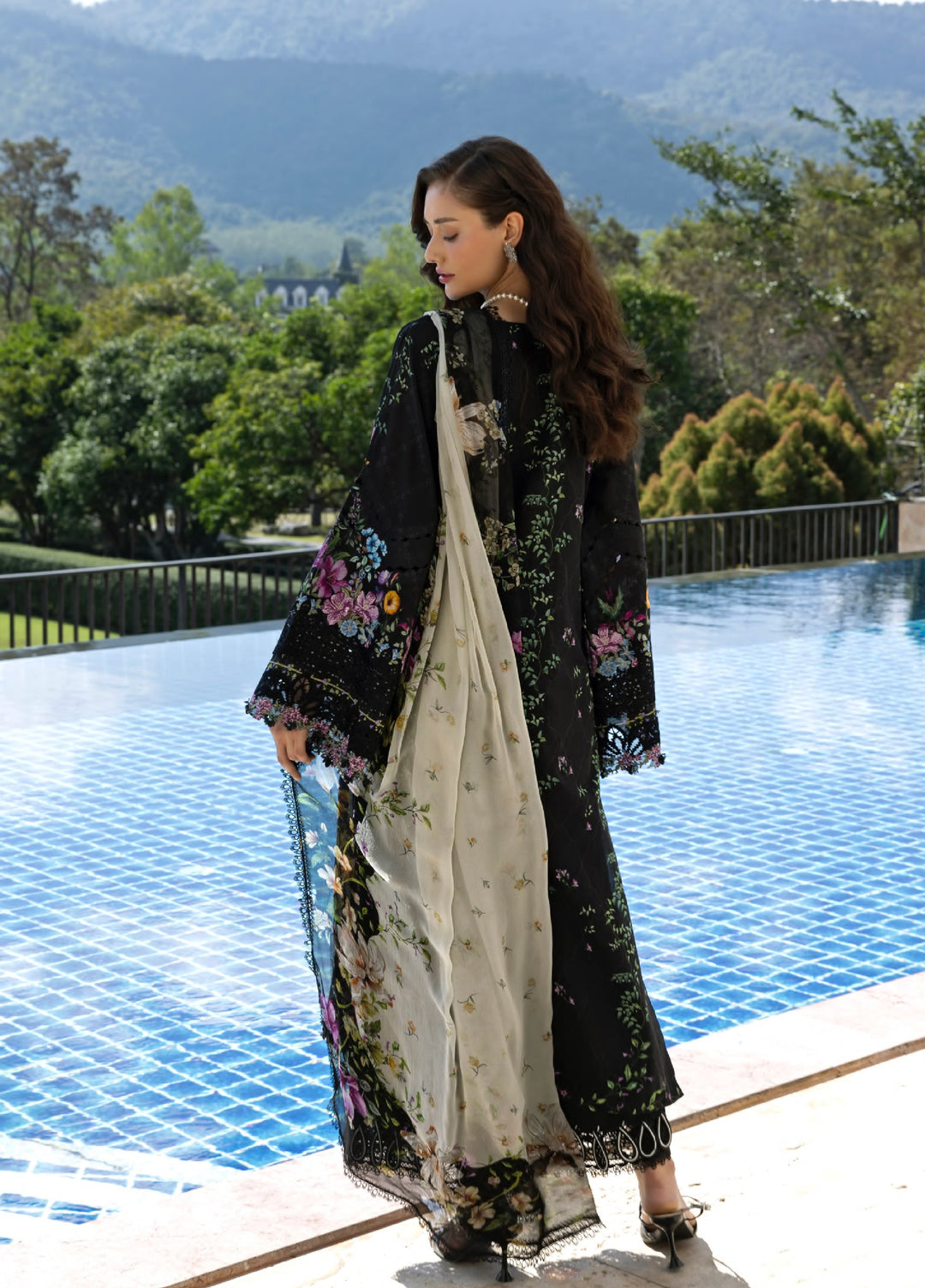 Signature by Elaf Premium Unstitched Embroidered Lawn 3 Piece Suit EL26USP ESA-1B BLACK THRONE - Summer Collection