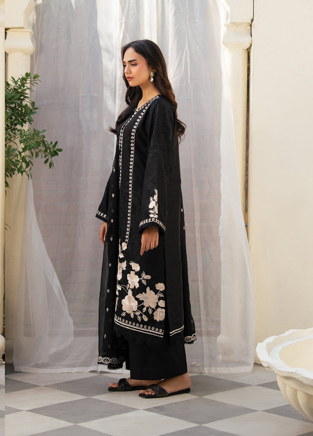 Xenia Formals RTW Embroidered Lawn 3 Piece XF26PL AMARIS - Summer Collection