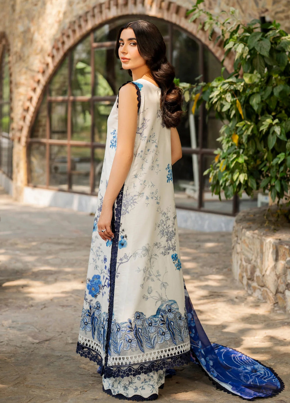 Meraki by Asifa and Nabeel Unstitched Embroidered Lawn 3 Pcs Suit AN26UM MSSL-03 Starlit - Summer