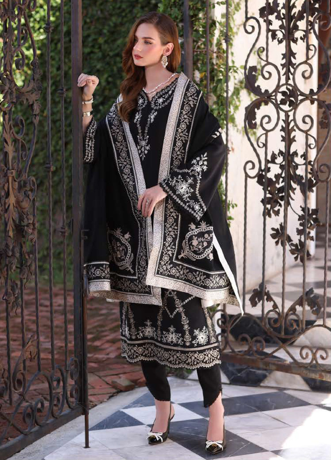 Noor by Saadia Asad Unstitched Linen Pashmina Shawl Embroidered Suits 3 Piece NSA25PW D7-Obsidian - Winter Collection