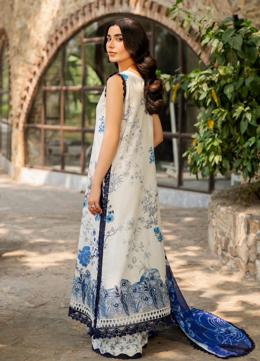 Meraki by Asifa and Nabeel Unstitched Embroidered Lawn 3 Pcs Suit AN26UM MSSL-03 Starlit - Summer