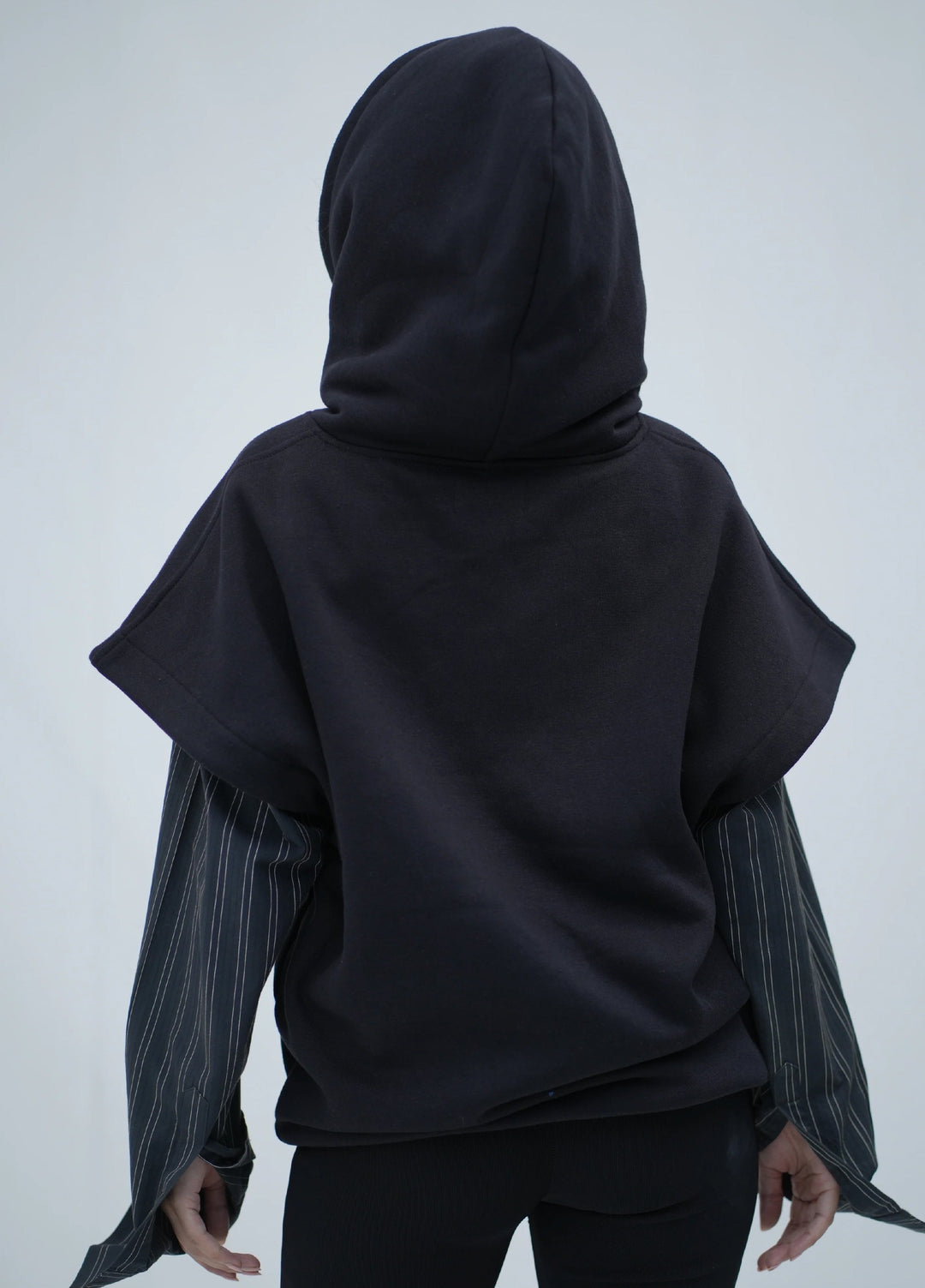 Movement Unisex Western 1 Piece Printed Fleece Tehreek Sleeveless Hoodie Black - Winter Collection