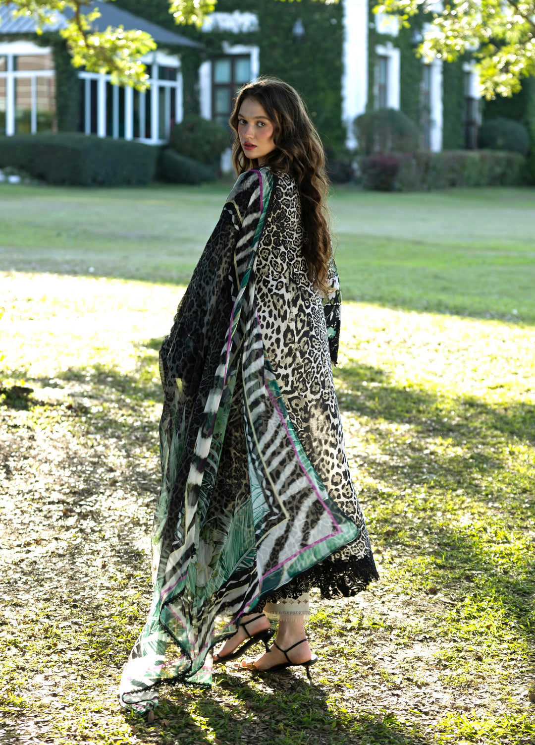 Signature by Elaf Premium Unstitched Embroidered Lawn 3 Piece Suit EL26USP ESA-3A BELLADURNE - Summer Collection