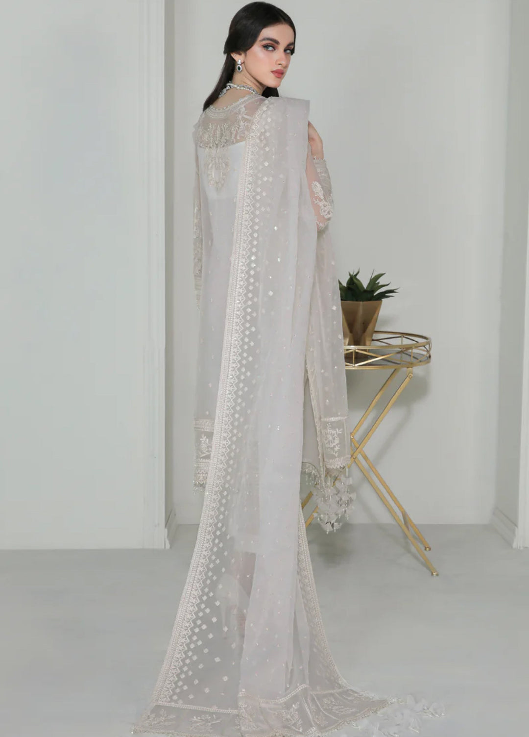 Chantelle by Baroque Unstitched Embroidered Organza 3 Piece Suit BQ26UFC BQU-UF-D-186 - Festive Collection