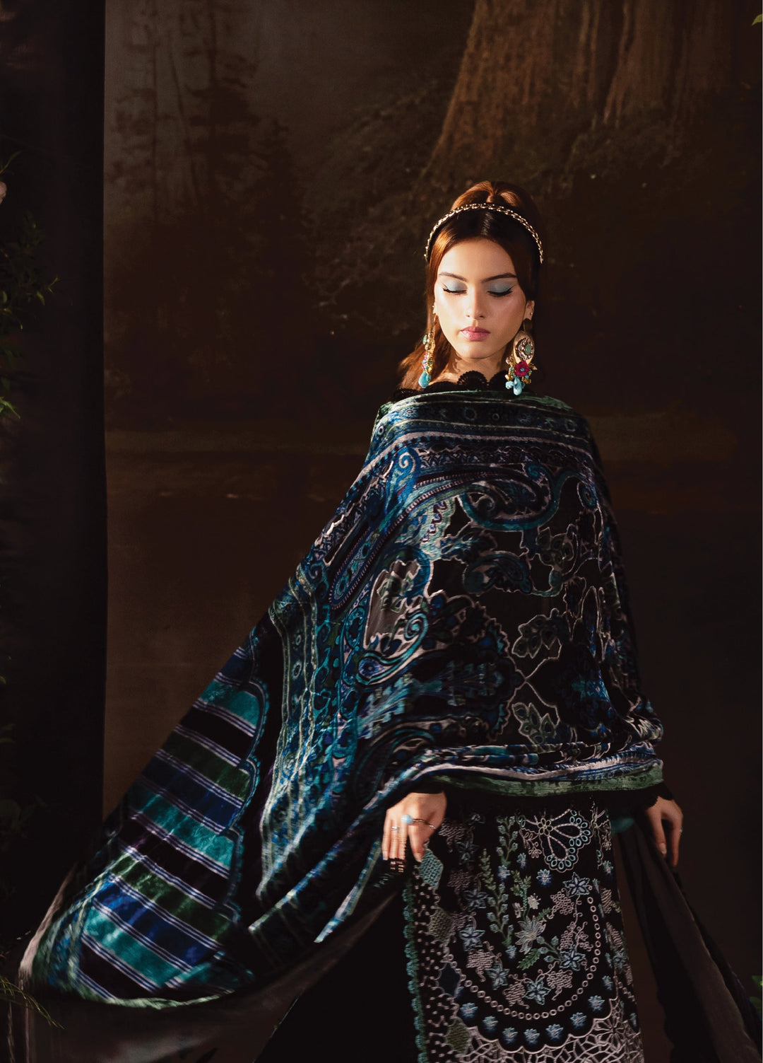 Amelia by Mahnur Unstitched Luxury Cotrai Embroidered 3 Piece Suits MN25AL AM-014 - Winter Collection