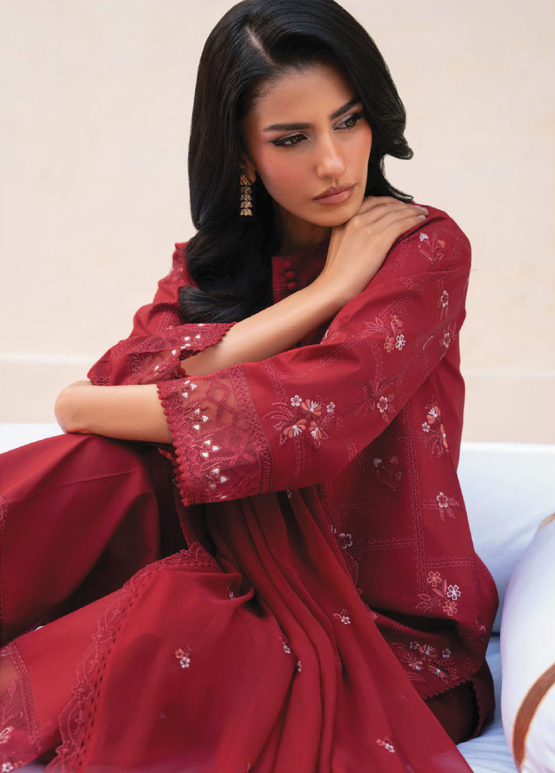 Lamhay by Seran Unstitched Embroidered Lawn 3 Piece Suit SN26ULL D4-Leeha - Eid Collection
