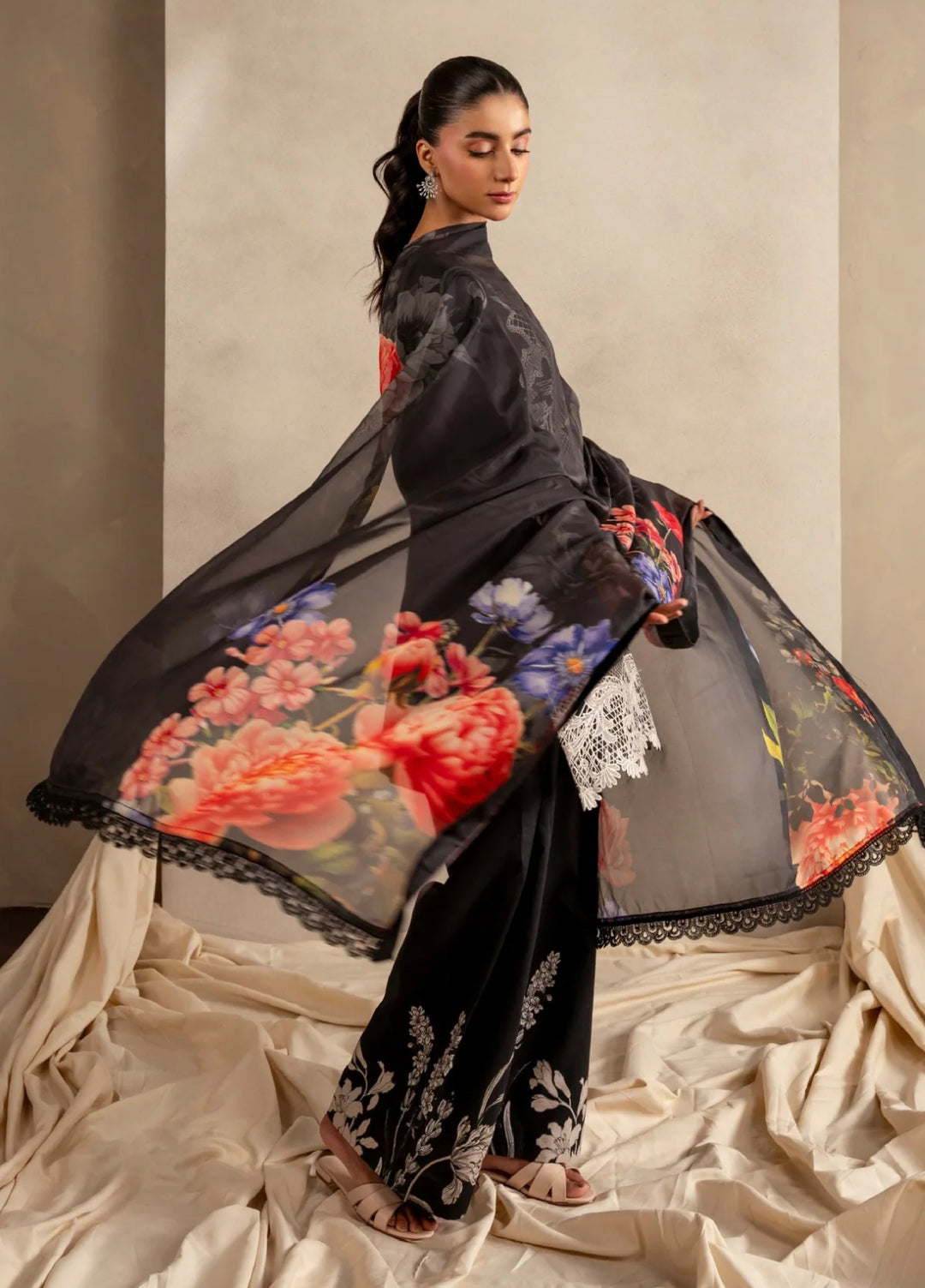 Meraki by Asifa and Nabeel Unstitched Embroidered Lawn 3 Pcs Suit AN26UM MSSL-06 Wild Flower Whimsy - Summer