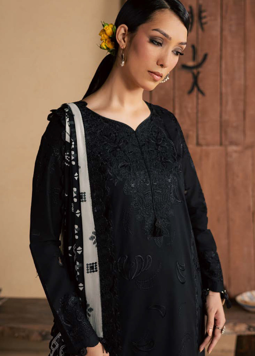 Koyal Monochrome by Nureh Unstitched Embroidered Lawn 3 Piece Suit NU26UKM NE-269 - Casual Collection
