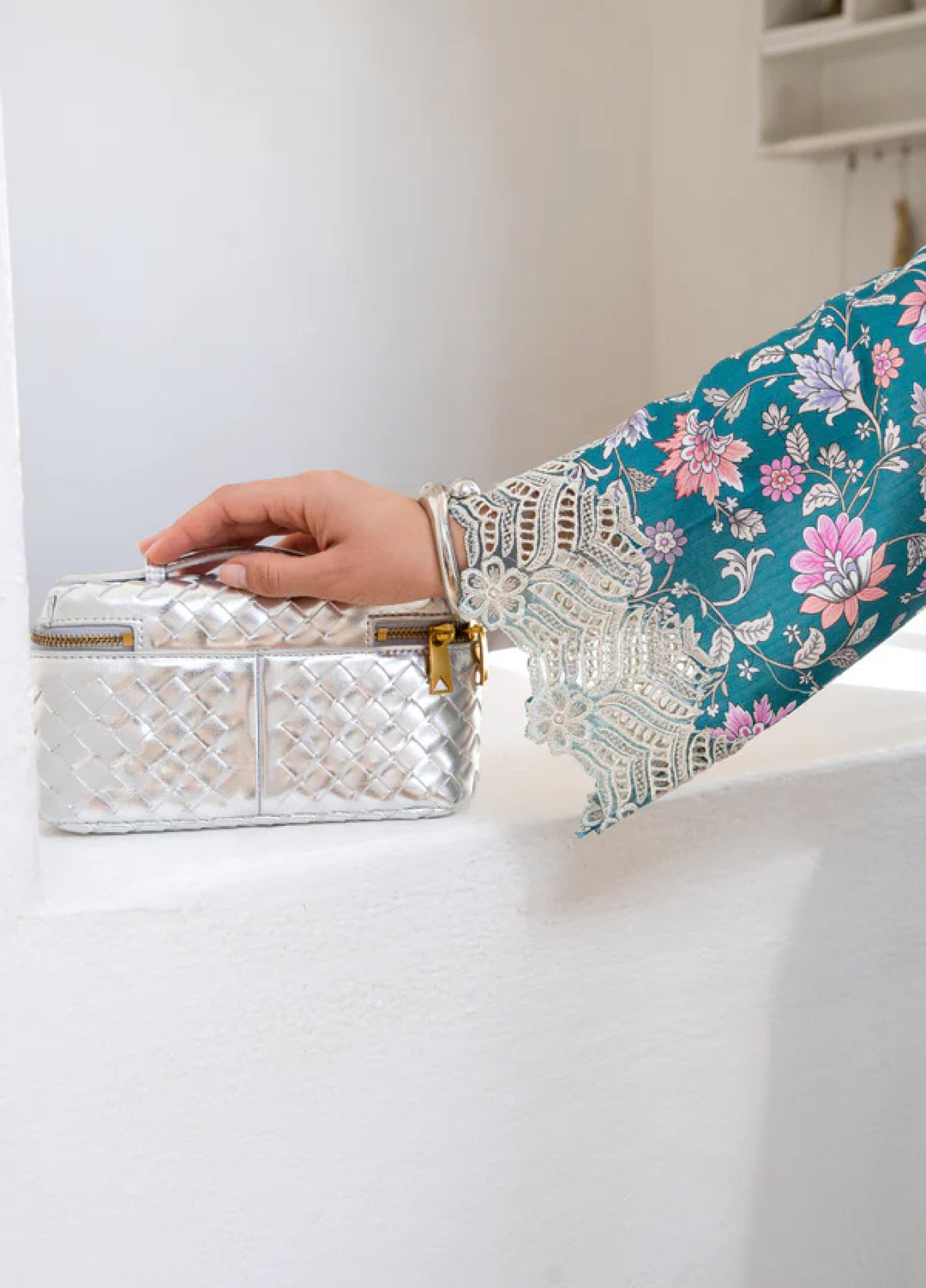 Shezlin Chikankari by Aabyaan Unstitched Embroidered Lawn 3 Piece Suit ABY26USC AZ-01 AVERRA - Summer Collection