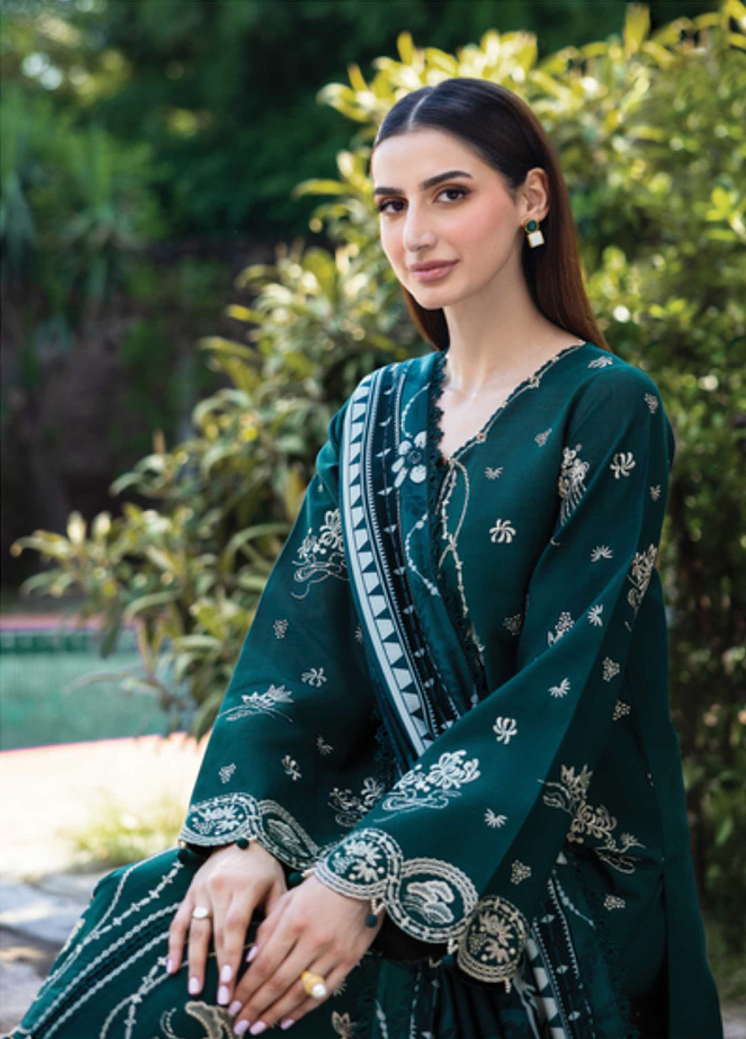 Eminence by Farasha Embroidered Khaddar Suits Unstitched 3 Piece FSH25FW D-01-Viona - Winter Collection