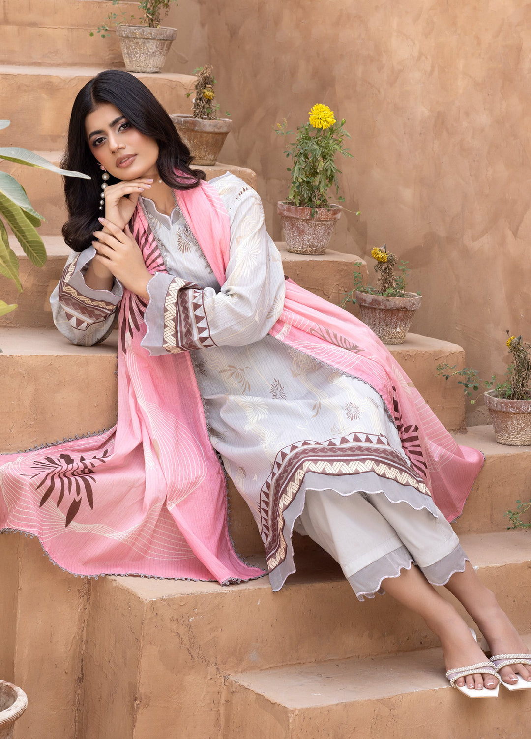 Regalia Textiles Unstitched Printed Karandi Lawn 3 Piece Suit RG26UKL D-1 - Summer Collection