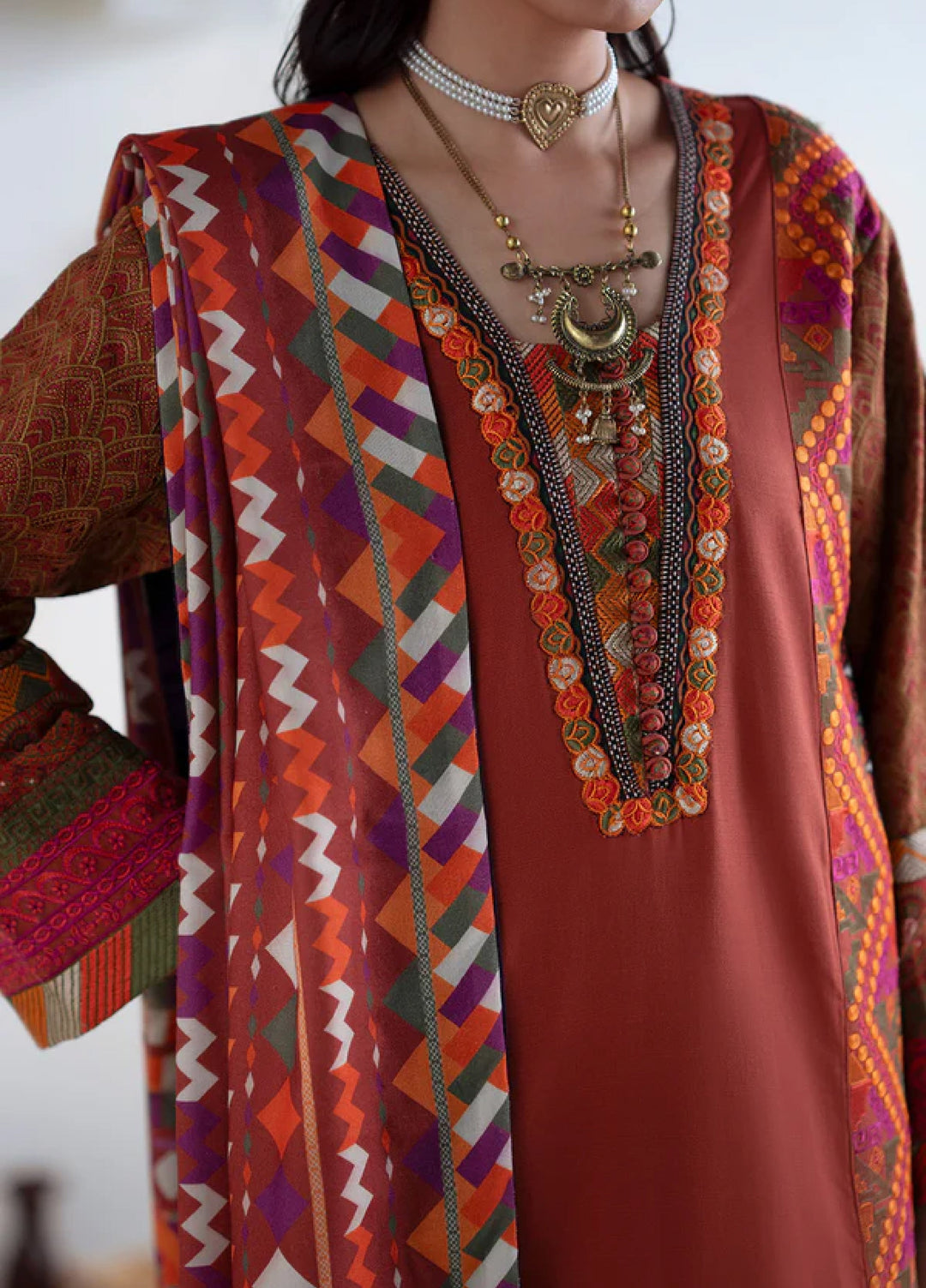 Noore by Freesia Unstitched Khaddar Embroidered Suits 3 Piece FRE25NW FSU-5673 Badrai - Winter Collection