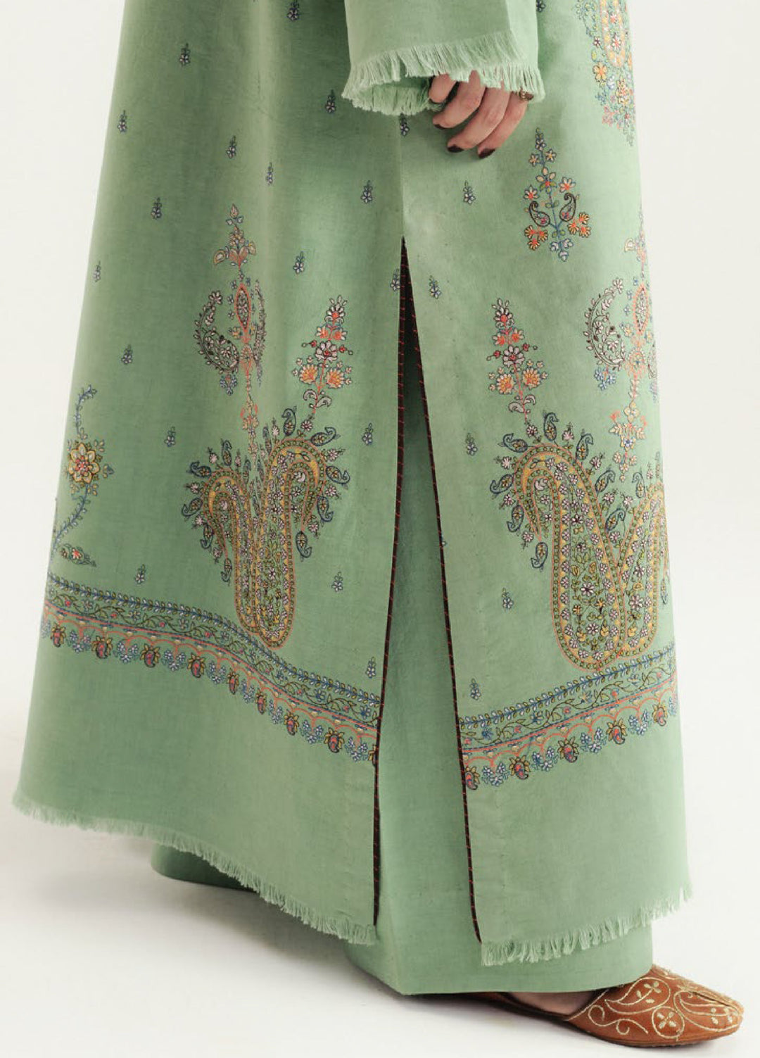 Zara Shahjahan Unstitched Winter Karandi Embroidered Suits 3 Piece CZS25WC D4-Keran - Winter Collection