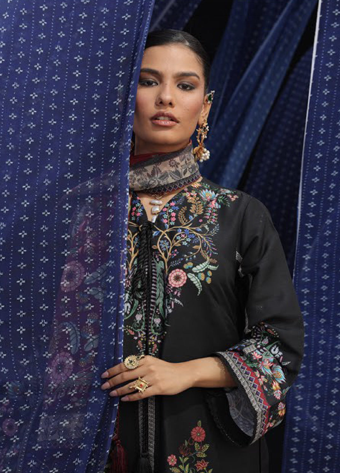 Aik Roz by Aik Atelier Unstitched Khaddar Printed Suits 3 Piece AIK25RK Look 01 - Winter Collection