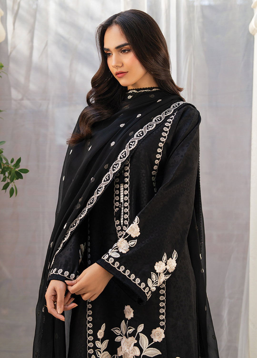 Xenia Formals RTW Embroidered Lawn 3 Piece XF26PL AMARIS - Summer Collection