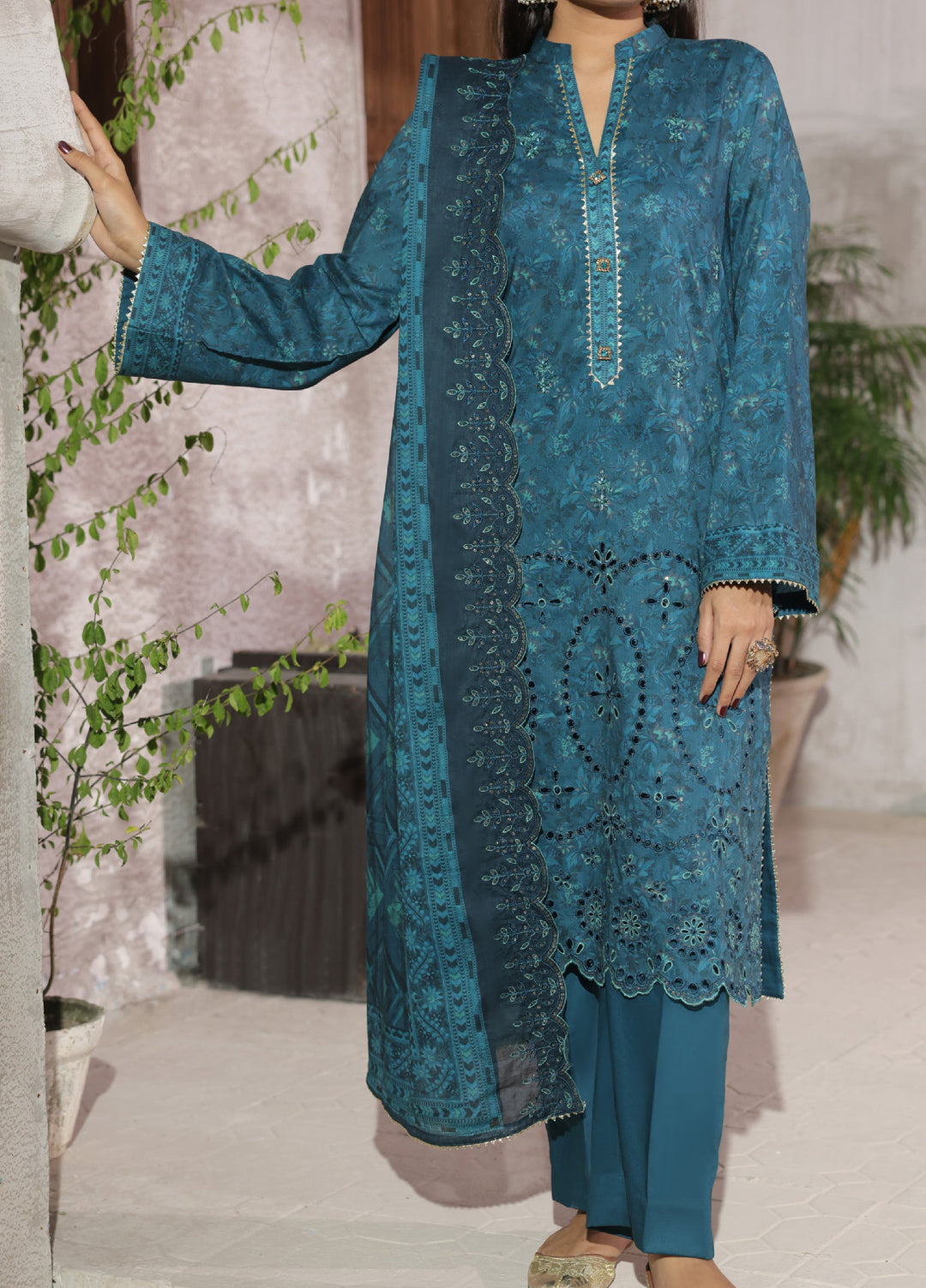 Naqsh Chikankari by VS Textiles Unstitched Embroidered Dupatta Lawn 3 Piece Suit VS26UNC V1: 701 - Summer